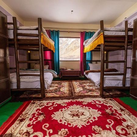Zostel Homes Tabo Luaran gambar