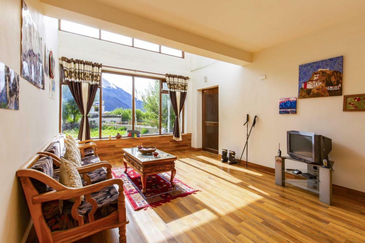 Zostel Homes Tabo Luaran gambar